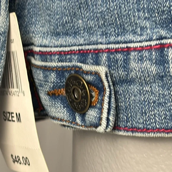 NWT YnQ Signature Distressed Cropped Denim Jacket Medium Blue Jean Jacket Trendy - Picture 9 of 16